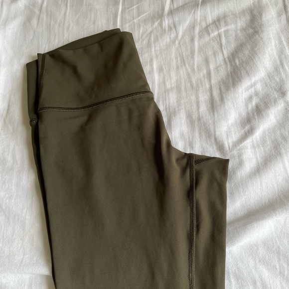 Lululemon Wunder Under 23” - Picture 2 of 4